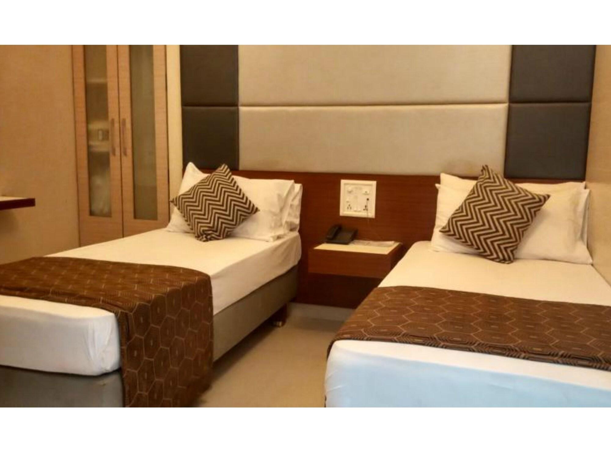 Elphinstone Hotel มุมไบ ภายนอก รูปภาพ