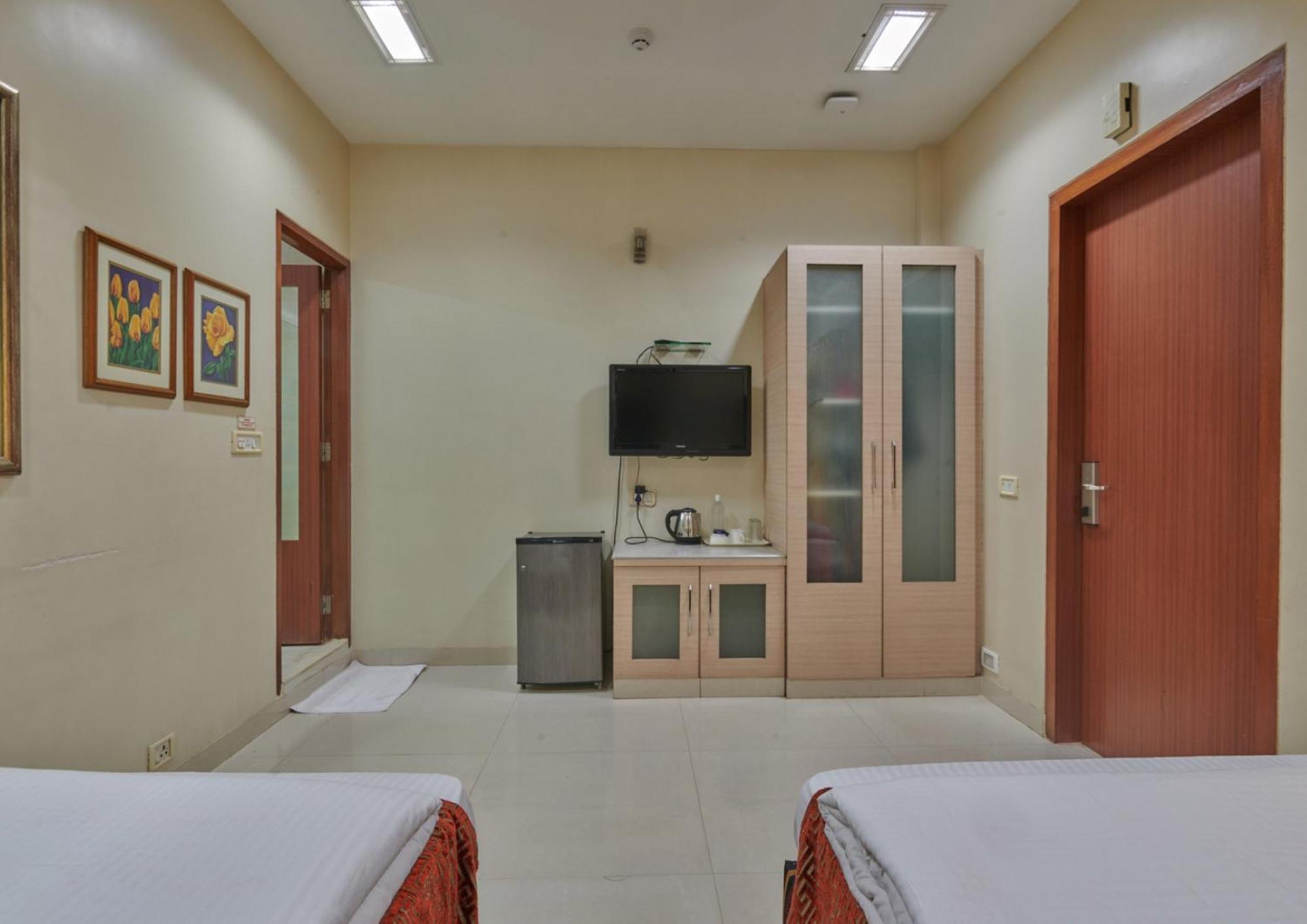 Elphinstone Hotel มุมไบ ภายนอก รูปภาพ