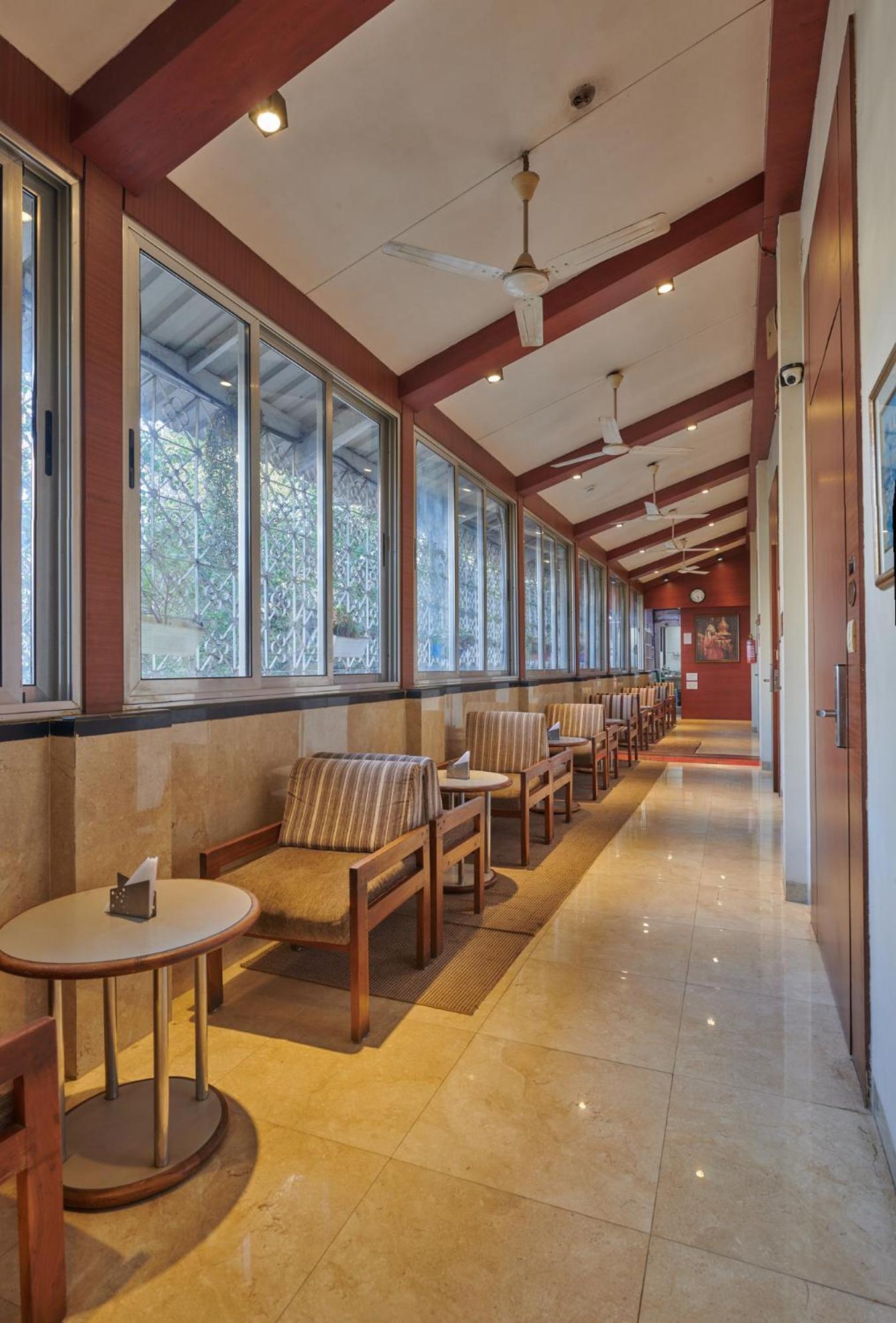 Elphinstone Hotel มุมไบ ภายนอก รูปภาพ