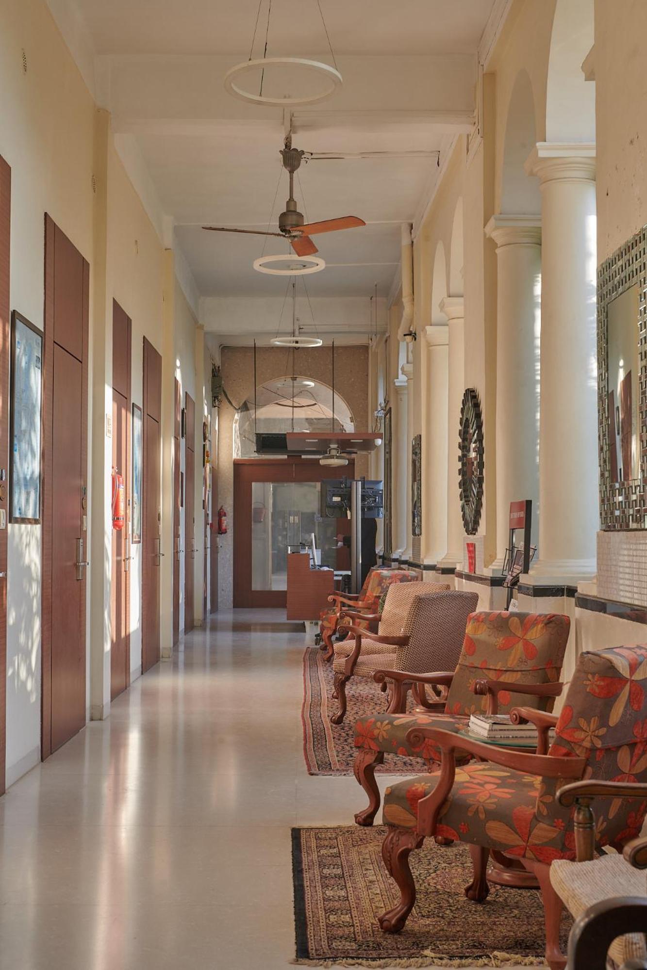 Elphinstone Hotel มุมไบ ภายนอก รูปภาพ